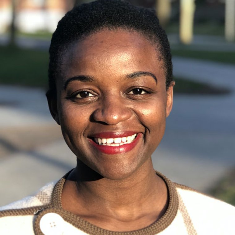 Julie Owono.jpg