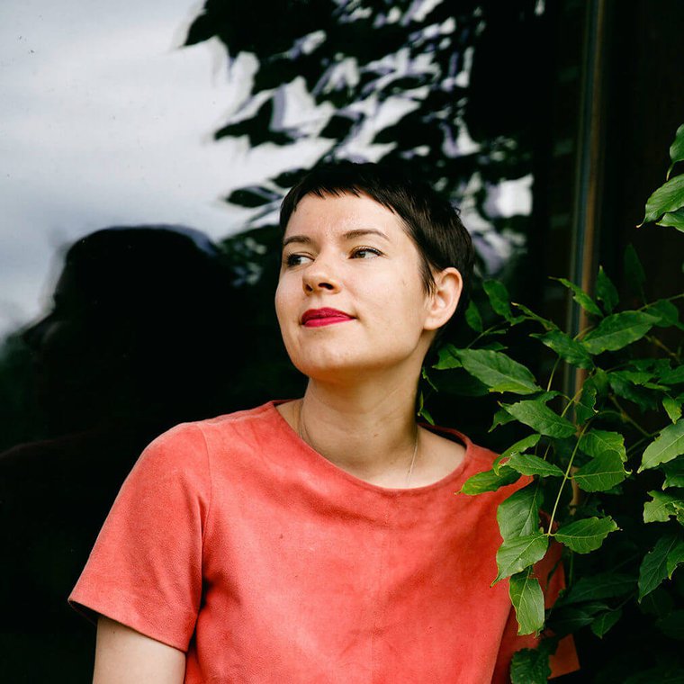 Solana Larsen.jpg